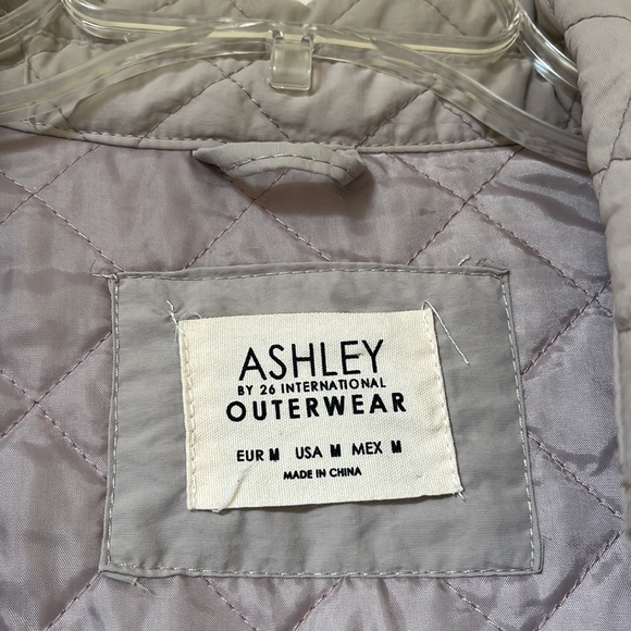 Quilted Jacket - Picture 4 of 6